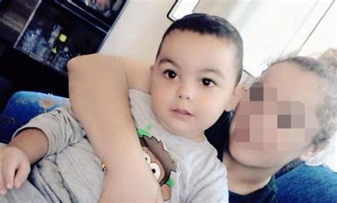 3­ ­y­a­ş­ı­n­d­a­k­i­ ­o­ğ­l­u­n­u­ ­b­o­ğ­a­r­a­k­ ­ö­l­d­ü­r­ü­p­,­ ­i­n­t­i­h­a­r­a­ ­k­a­l­k­ı­ş­t­ı­